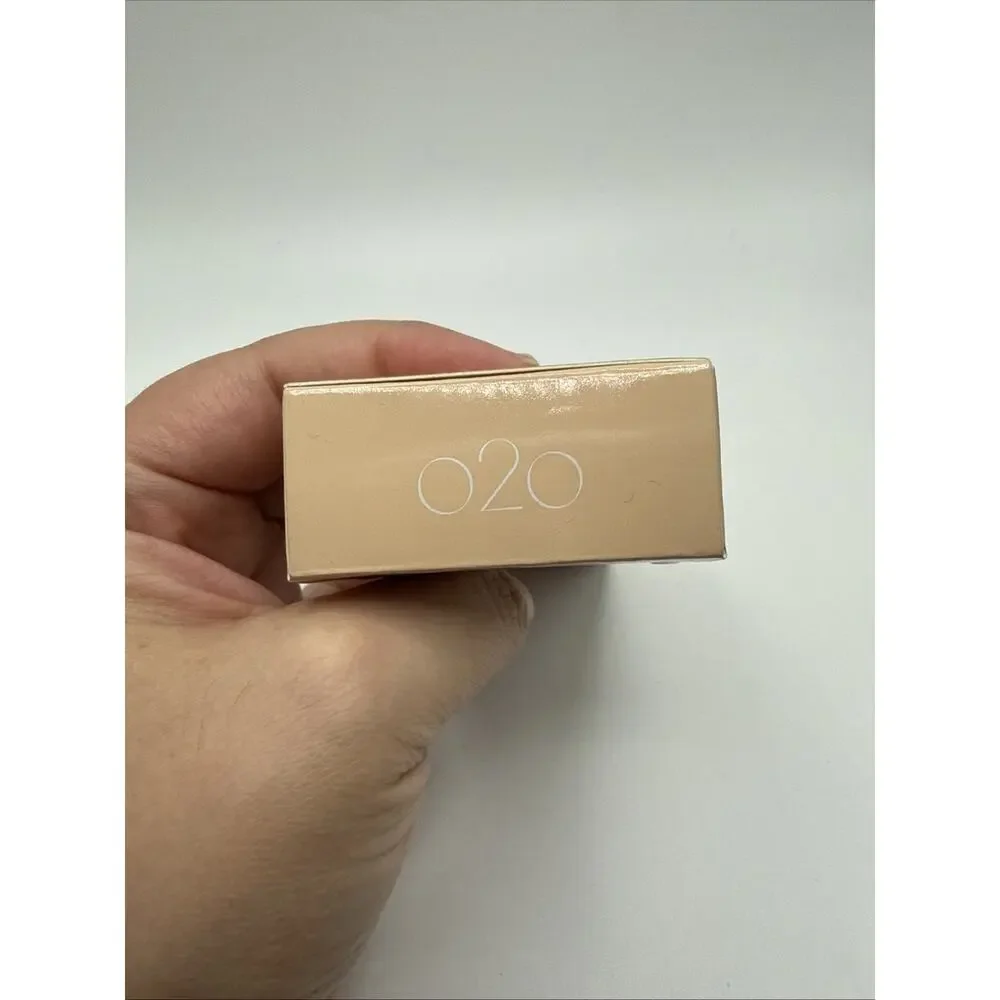 CIATÉ LONDON Dewy Skin Tint in Shade 020 1.01 FL OZ Brand New In Box Ciate